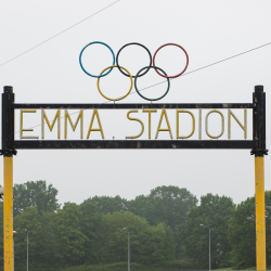 Emma Stadion - Emma