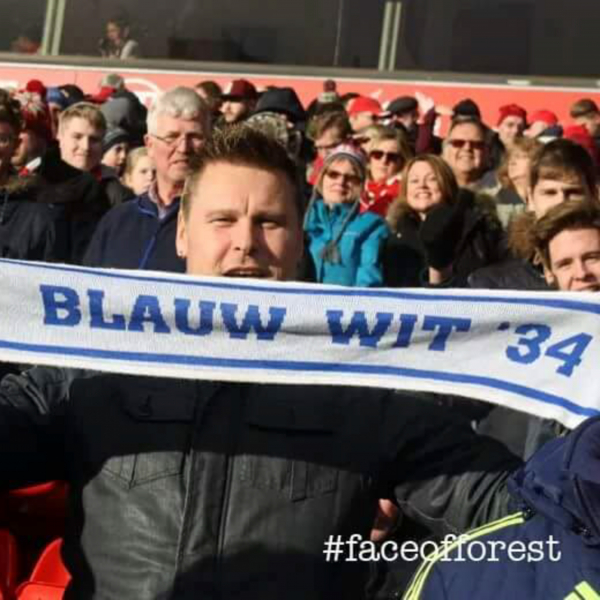 De Sjaal bij Nottingham Forest