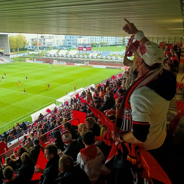 Edmond Machtensstadion - RWDM